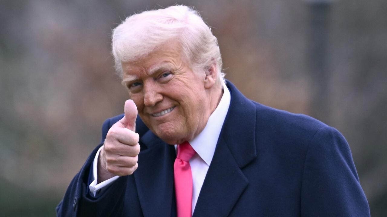 Will Trump's approval rating hit 40% in 2025?