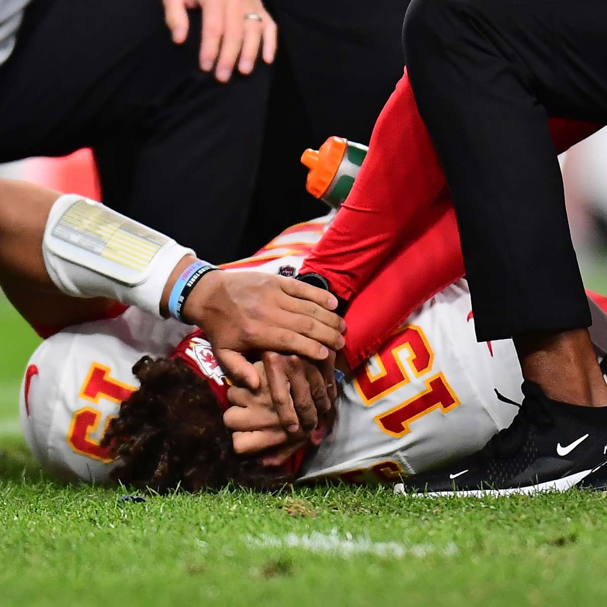 Will Mahomes suffer a season ending injury?